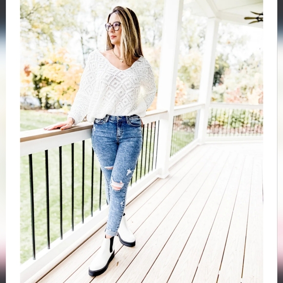 Judy Blue Acid Wash Destroyed Skinny Jeans - Picture 4 of 6